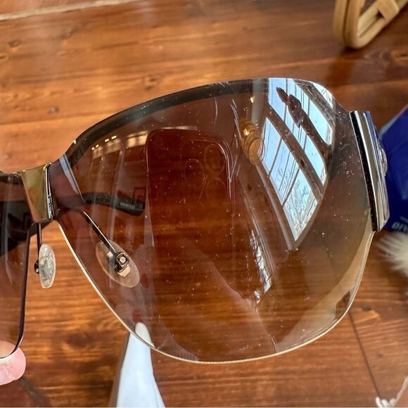 Vintage Gucci Sunglasses - Picture 5 of 14
